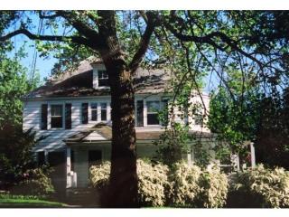 119 Spruce St, Burlington, VT 05401-4523