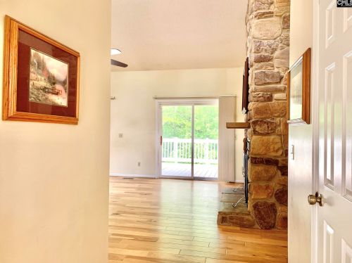 106 Sweetgum Dr, Cayce-West Columbia SC  29033-1930 exterior