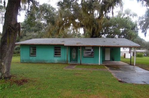 208 3rd St, Osteen, FL 32764-8616