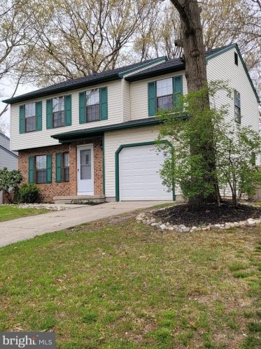 17 Brearly Dr, Erial NJ  08081-4451 exterior