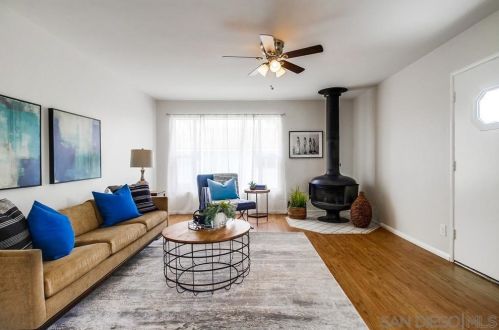 2070 Cable St, San Diego CA 92107-3313 exterior