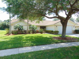 1631 Frontier Dr, Melbourne, FL 32940-6752
