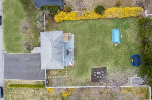 15 Grossman St, Huntington Station NY 11747-2905 exterior