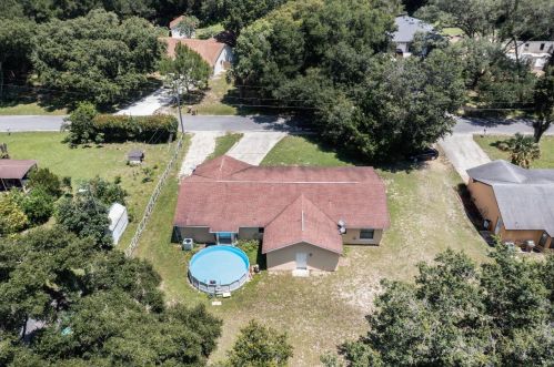 24320 Strawberry Ave, Mount Plymouth FL  32776-9564 exterior