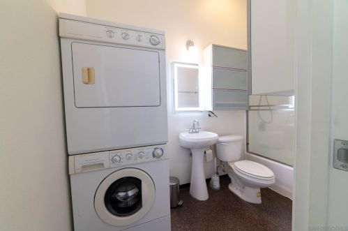 1944 State St, San Diego CA 92101-2234 exterior