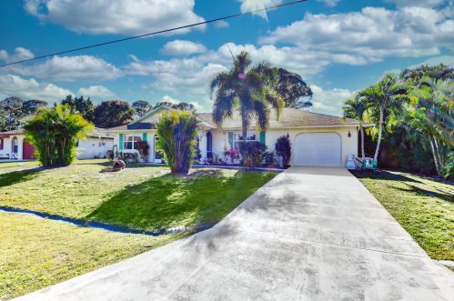 1136 Proctor Ln, Fort Pierce, FL 34983-3224