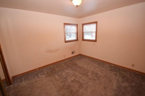 6433 Lancaster Ave, Milwaukee WI 53209-5236 exterior