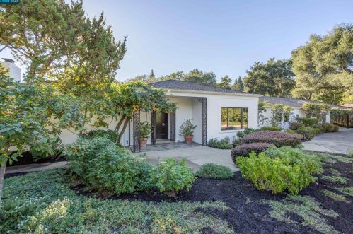 121 Van Ripper Ln, Orinda, CA 94563-1119