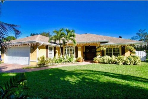 449 Mark St, Sebastian, FL 32958-4239