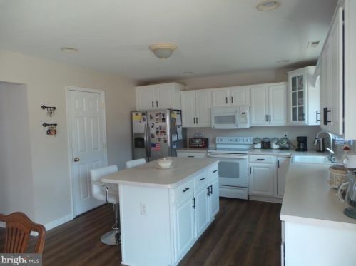 131 Baltusrol Dr, Charles Town WV  25414-4085 exterior