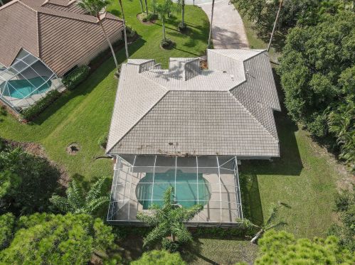 1698 Mockingbird Dr, Fort Pierce FL  34986-2045 exterior