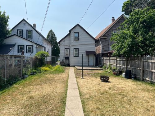 1230 35, Milwaukee WI 53215-1433 exterior