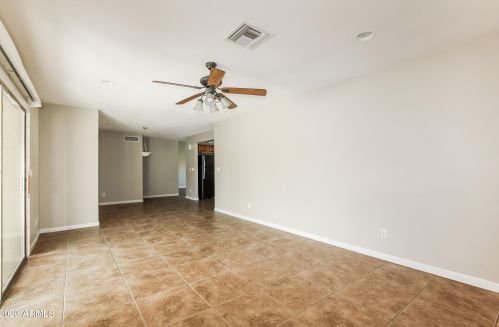 5725 Yucca St, Glendale AZ  85304-3821 exterior