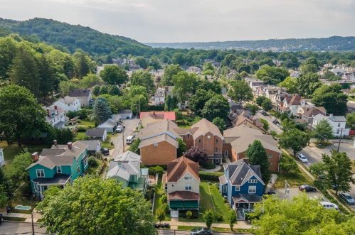 612 Broad St, Sewickley, PA 15143-1719