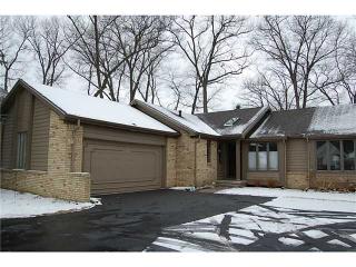 2937 Stoneleigh Dr, Toledo OH  43617-1374 exterior
