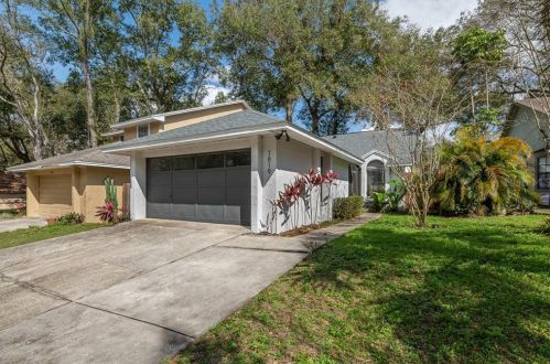 1819 Summit Chase Ave, Apopka, FL 32703-1516
