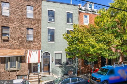 821 Fitzwater St, Philadelphia PA 19147-2836 exterior