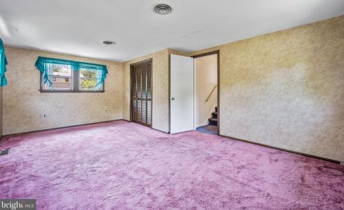 101 Elm Ave, Yardley PA 19067-7419 exterior