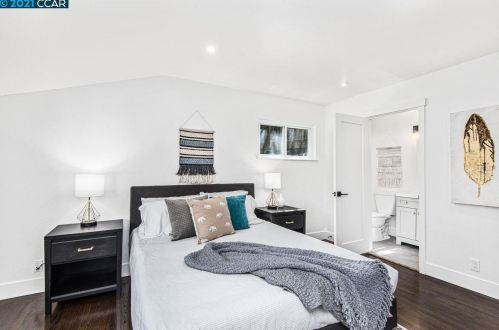 392 Moraga Way, Orinda CA  94563-3805 exterior