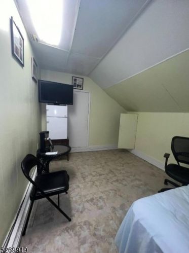 70 Butler St, Paterson NJ 07524-1777 exterior