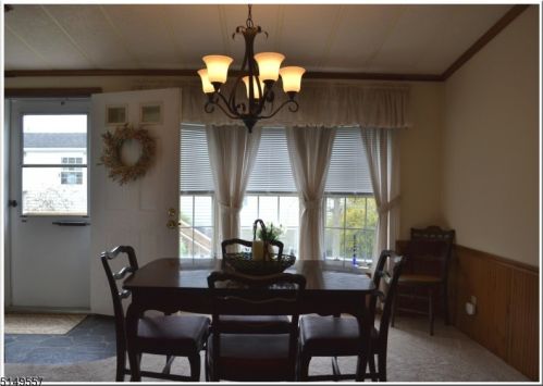 14 Caroline Dr, Belvidere NJ  07823-2849 exterior