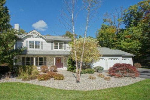 347 Fish Hill Rd, Tannersville, PA 18372-7757