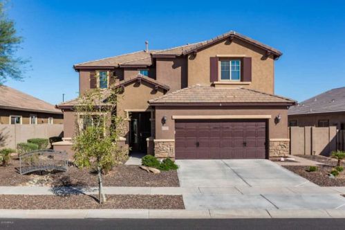 3032 Santa Fe Ln, Gilbert, AZ 85297-6027