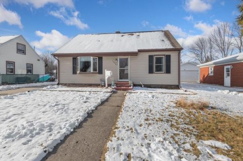 1606 14th Ave, Green Bay, WI 54304-3425