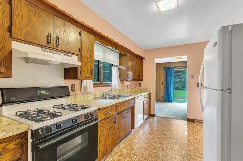 171 57 Ave, Kenosha WI 53144-7226 exterior