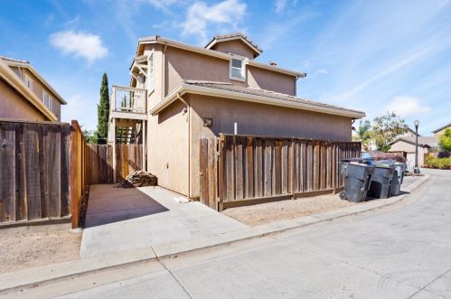 2323 Greger St, Valley Home CA 95361-8299 exterior