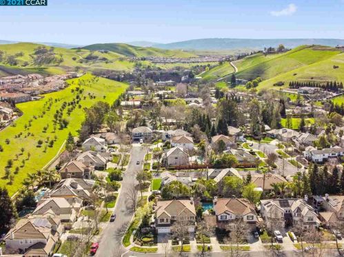 143 Provence Rd, Danville, CA 94506-4783