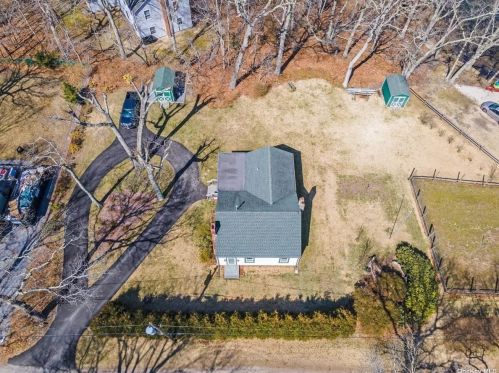 305 Bayberry Rd, Southold NY  11971-4436 exterior