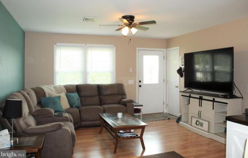 14032 Oak Branch Rd, Delmar, DE 19940-4245