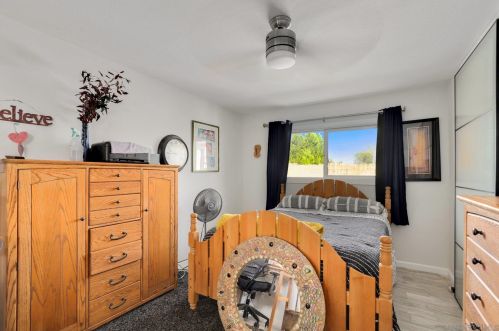 4073 Lake Blvd, Oceanside CA  92056-4604 exterior