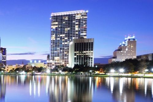 150 Robinson St, Orlando FL  32801-1618 exterior