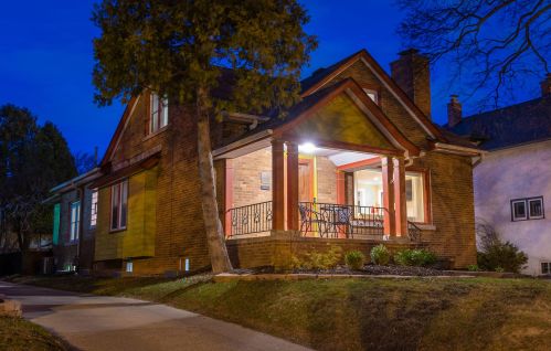 5616 Washington Blvd, Milwaukee WI 53208-1647 exterior