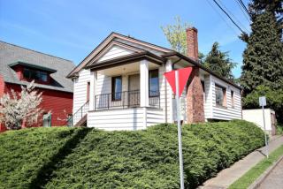 1516 36th St, Seattle WA  98103-8932 exterior