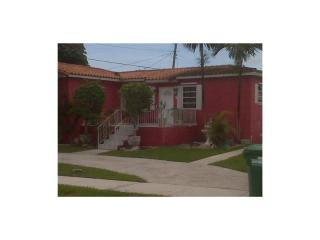 8210 25th St, Miami, FL 33155-2402