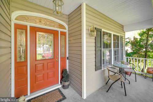 609 Stratford Cir, Locust Grove, VA 22508-5343