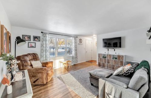 2623 Pioneer Dr, Green Bay, WI 54313-5949