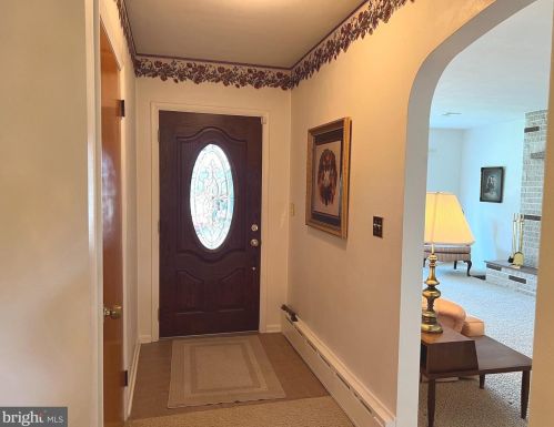 7815 Sunset Dr, Harrisburg, PA 17112-3860