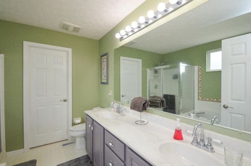 1275 Mcguffey Ln, Stonelick OH  45103-1148 exterior