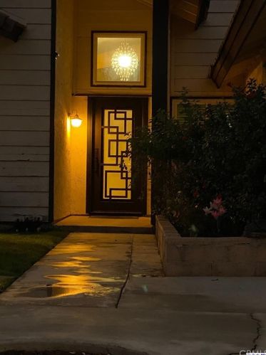 29119 Florabunda Rd, Santa Clarita CA  91387-2274 exterior