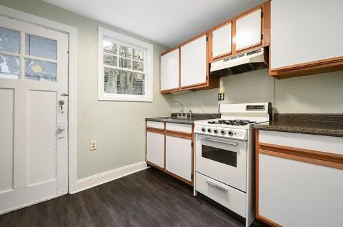 2309 Tilbury Ave, Pittsburgh PA 15217-2514 exterior