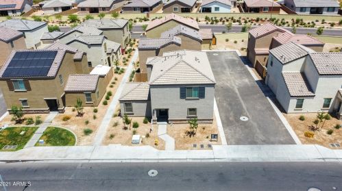 3919 79th Dr, Phoenix AZ  85043 exterior