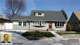 105 Miller Rd, Hicksville NY  11801-1847 exterior