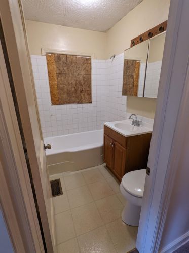 3 Brown St, Mount Vernon OH  43050-2701 exterior