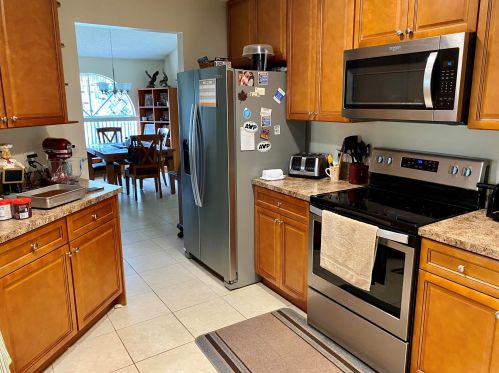 4815 Ironton Ave, Fort Pierce, FL 34983-1318