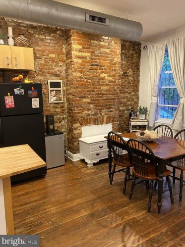 712 Hicks St, Philadelphia PA  19146-2125 exterior