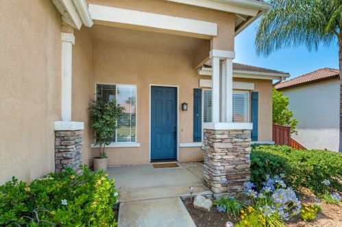 8642 Maroon Peak Way, Riverside, CA 92508-3292